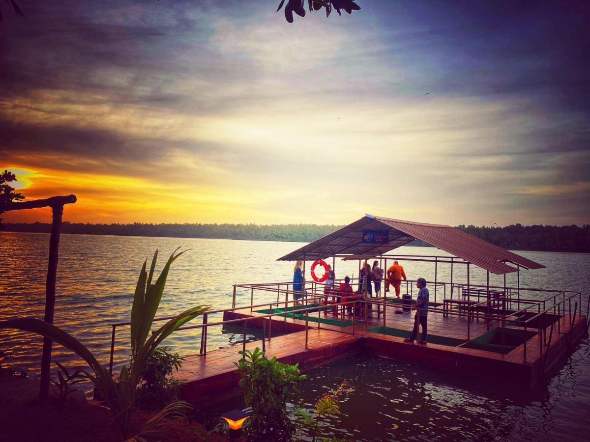 Vishram Village Varkala Exteriör bild